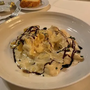 Sacchetti pasta and filet trio special