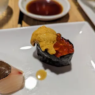 Uni Nigiri