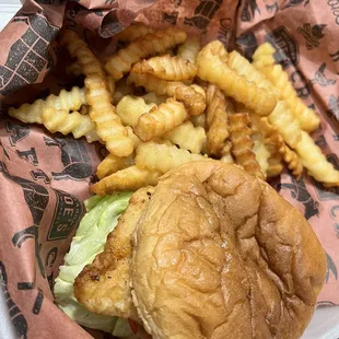 Crispy chicken sandwich