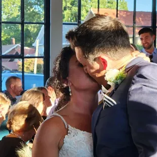 The Broken strap ruined most of the pictures