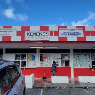 Storefront (09/22/22). @KenekesWaimanalo #Waimanalo #Oahu #Hawaii #HawaiianFood #Grindz