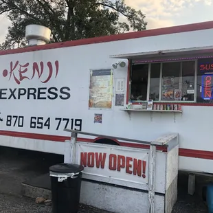 a food truck parked in a parking lot