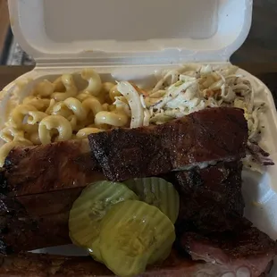 ribs, macaroni and cheese