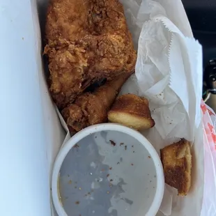 3 PC FRIED CHICKEN 2 sides