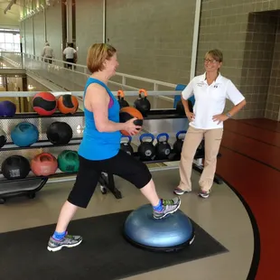 Break out of your old routine. Let our Certified Personal Trainers show you more fun and effective ways to achieve your goals!