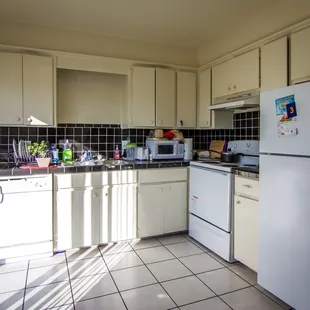 A Resident&apos;s townhouse kitchen (photo by written permission to publish)