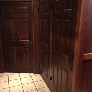Women&apos;s Restroom is Nice