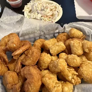 Fried shrimp, tots and coleslaw