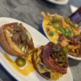 Kenny smoke house burger