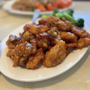 Kenny's special chicken; choice of brown or white meat or combo w choice of flavors