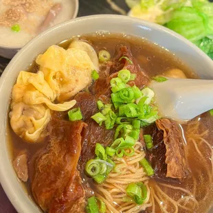 Wonton brisket noodle  Pork kidney and liver congee