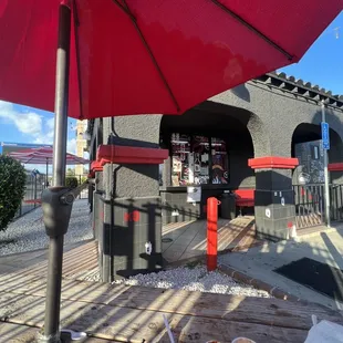 Only outside seating available