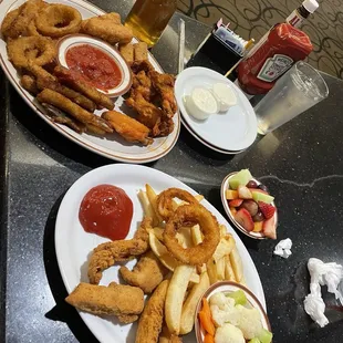 No napkins or utensils.