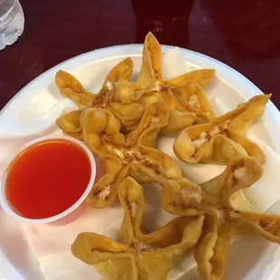 Ken&apos;s Cheese wontons (we ate two before the picture) definitely recommend