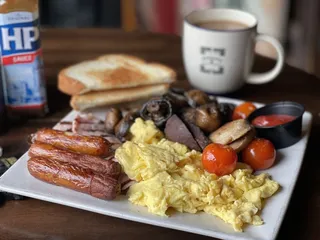 Sláinte Irish Pub and Restaurant