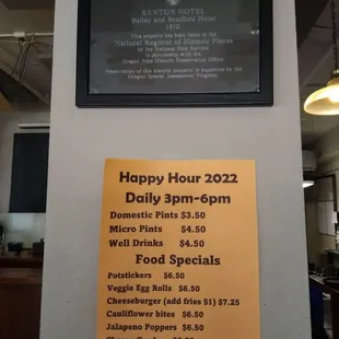 Current Happy Hour Specials. We really miss coming for weekemd Breakfast! Hope they can bring it back!!