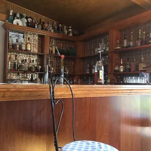 The Kentucky Bourbon House bar