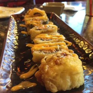 2. Golden Spicy Tuna Roll