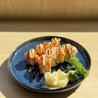 Salmon torch maki