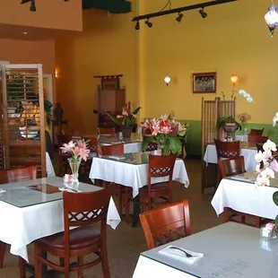 Just opened on a Sunday at noon.