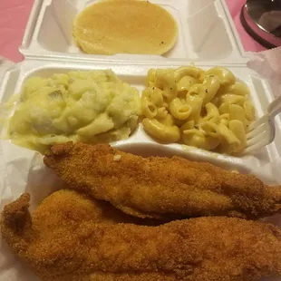 Amazing catfish and oh so creamy macaroni and cheese!!!
