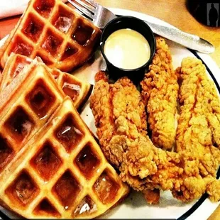 Chicken &amp; waffle !!!