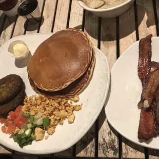 Left: Vegan Breakfast Platter (rating: 3.5/5), right: bacon (rating: 3.5/5)
