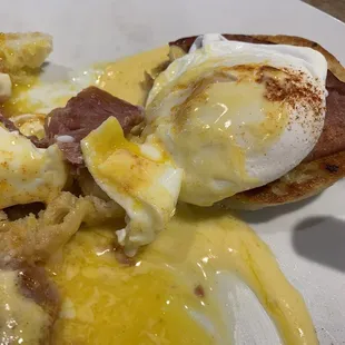 Fried Green Tomato Eggs Benedict