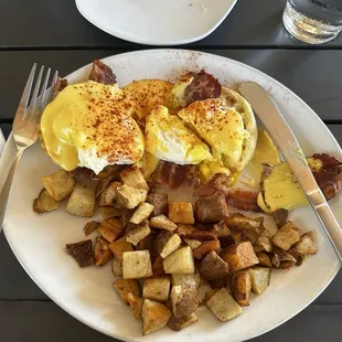 Eggs Benedict