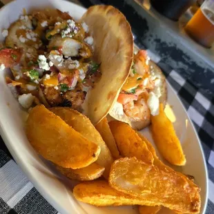 2 shrimp tacos and wedges