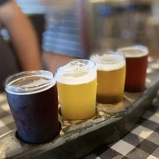 Beer Flight - brown claw, chuuurch, IPA, Red Stout