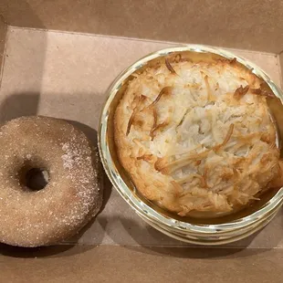 Churro donut and coconut cookie (macaroon)