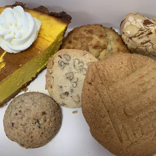 Blueberry muffin top Cookie