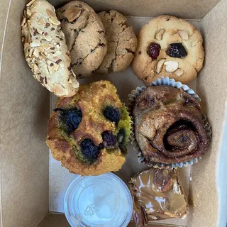 Lemon-Raspberry Cookie