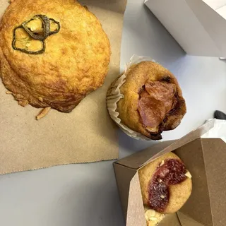 Jalapeno Cheddar Bagel