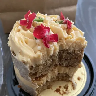 Salted caramel pumpkin cake