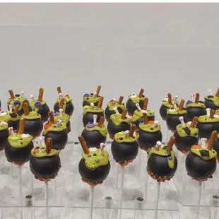 Chocolate witches pot cake pops
