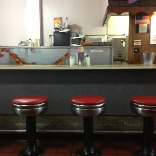 sushi and sashimi, interior