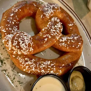 Jumbo Pretzel with Mustard and Cheese