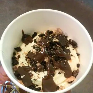 Cake batter flavored frozen yogurt