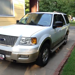 My 2006 Ford Expedition, super clean inside and out.