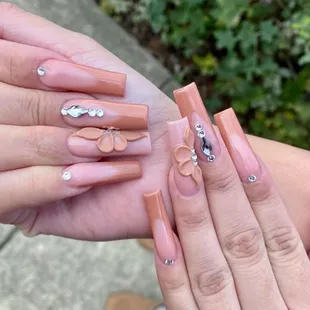 Experience Unforgettable Designs at Nailology Nails &amp; Spa! Phone: (559) 299 2141. Address: 645 Shaw Ave, Clovis, CA 93612.