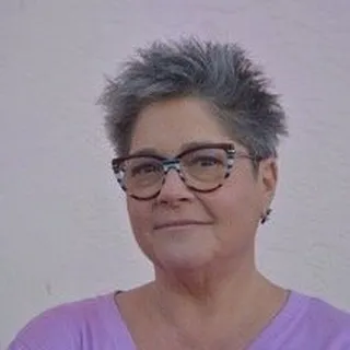 Gwen G.
