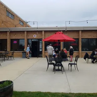 the patio at Key Brewing in Dundalk, Md
