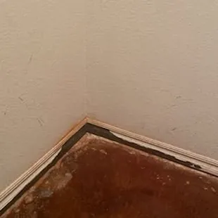 How they left the house I was supposed to move into, they said it was move in ready, they kept my $3,500 deposit, be aware!