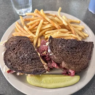 Keys&apos; Reuben Sandwich