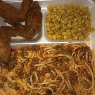 Spaghetti w/ meat sauce and cheese corn and (4) pcs fried chicken $4.99