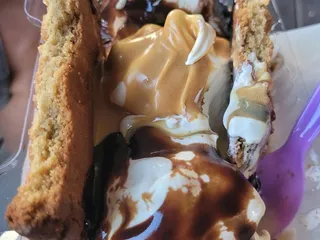 Country Custard Cottage