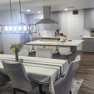 They did an awesome job in remodeling my kitchen and flooring throughout the house.