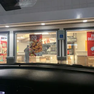 the front of a fast food restaurant